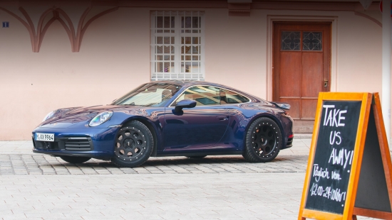 Бюро delta4x4 добавило раллийные нотки в Porsche 911